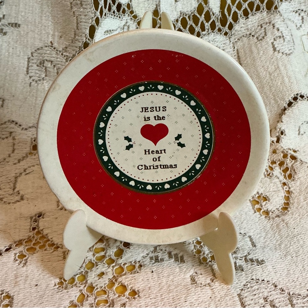 Enesco Jesus Heart of Christmas Vintage 1989 Mini Plate Easel 4.25”